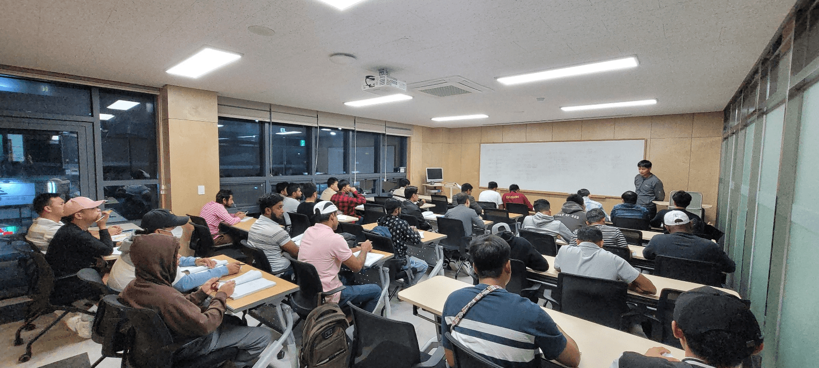 10월 한국어 초,중급,토픽 수업