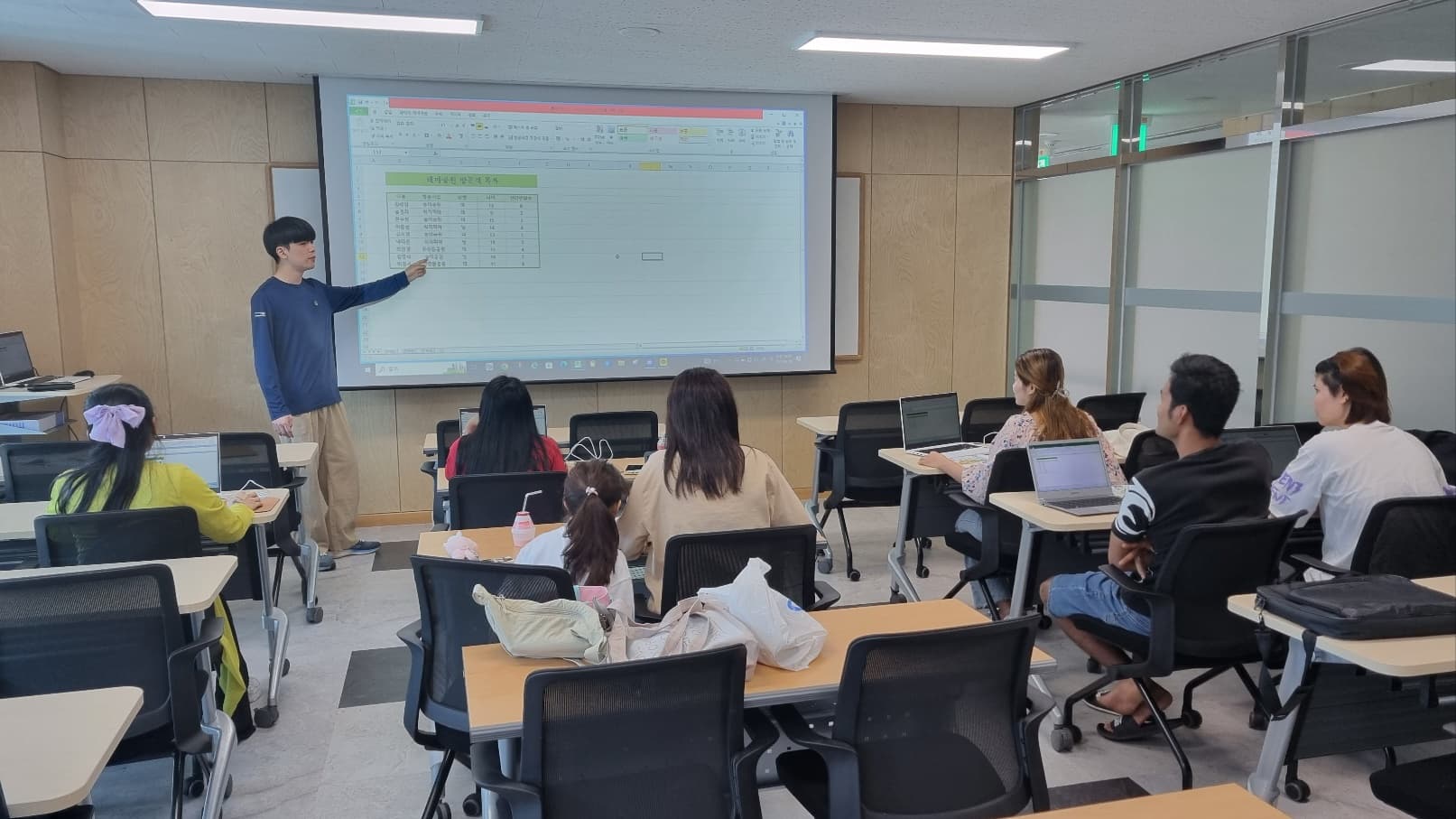 컴퓨터 수업 ( 8/20일 )