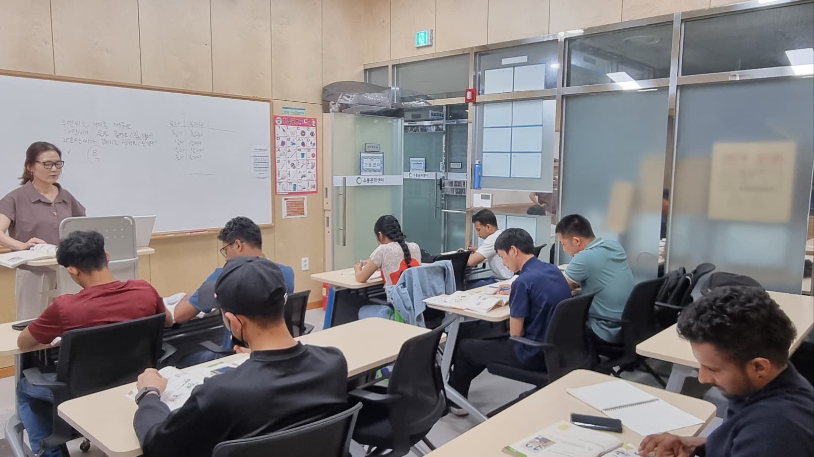6월 한국어 초,중급,토픽 수업